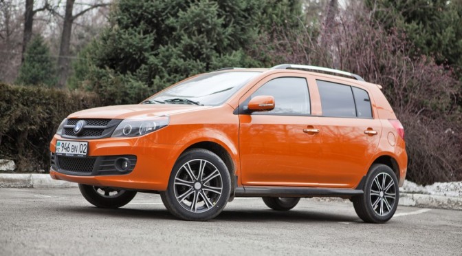 Geely MK Cross: Все дело в цвете…
